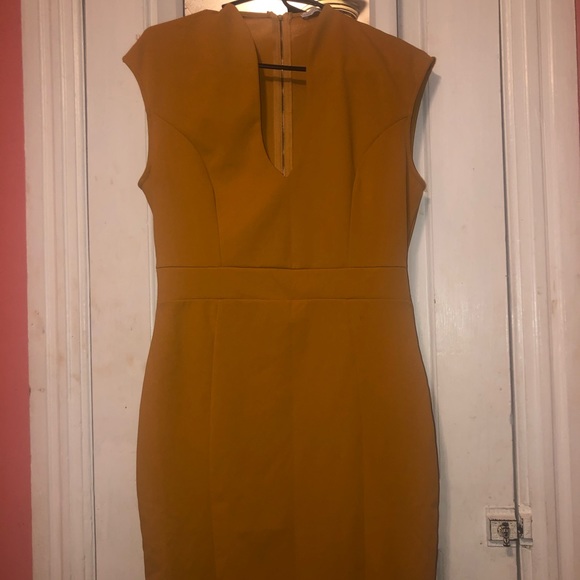 Dresses & Skirts - Midi Dress